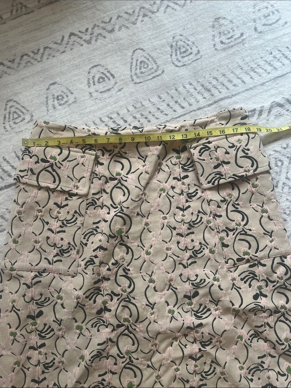 Marimekko Pink and Black Midi Skirt with Subtle Green Accents sz 44 =size 12/14 - Picture 3 of 8